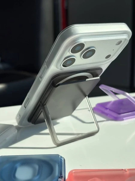 جاکارتی مات استنددار مگ سیف مدل UTRYEE wallet magsafe مناسب آیفون