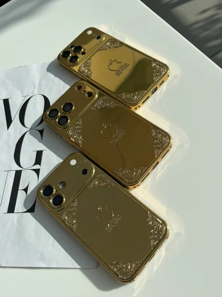 قاب موبایل گلدن مدل Artisan مناسب برای Iphone