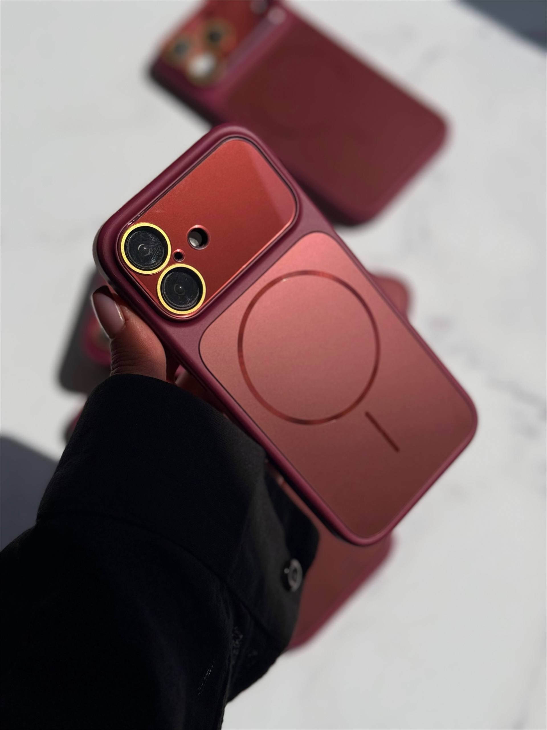 قاب موبایل تبدیل به iphone  18 مدل PVD Burgundy مناسب برای  آیفون 13/14/15/16/17